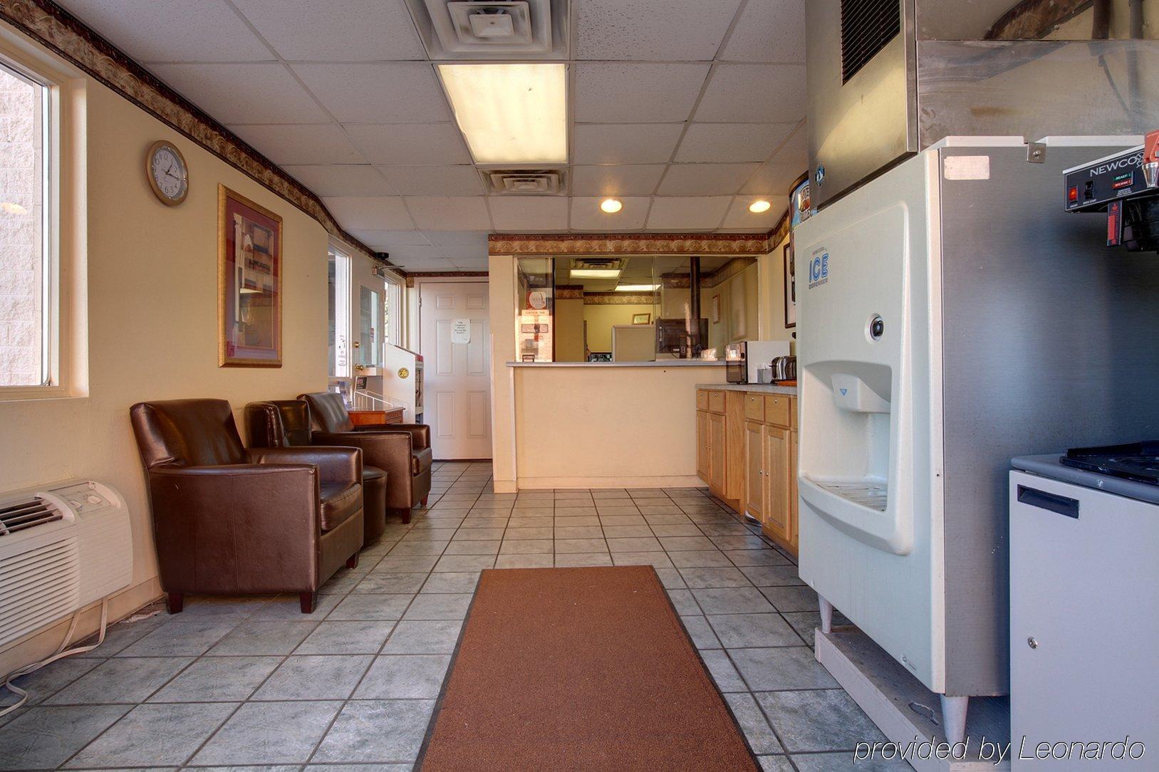 Americas Best Value Inn St. Louis Downtown Interior photo