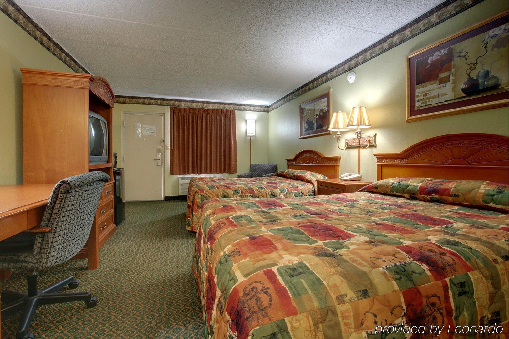 Americas Best Value Inn St. Louis Downtown Room photo
