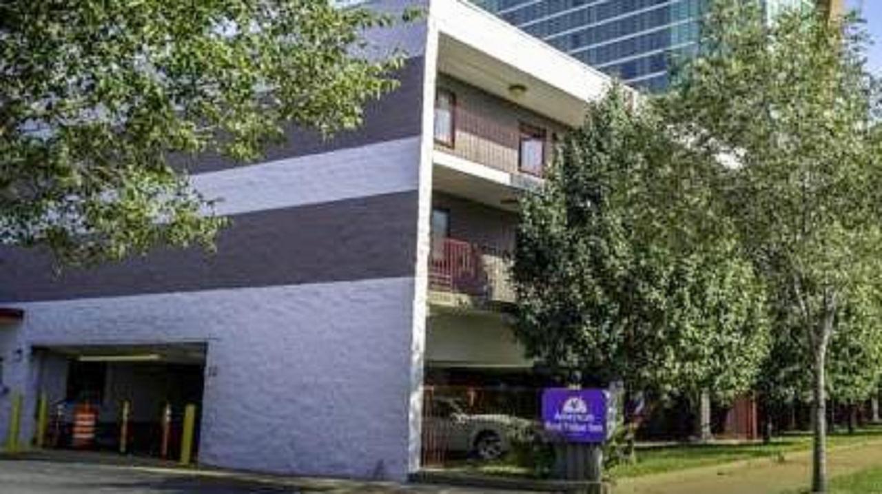 Americas Best Value Inn St. Louis Downtown Exterior photo
